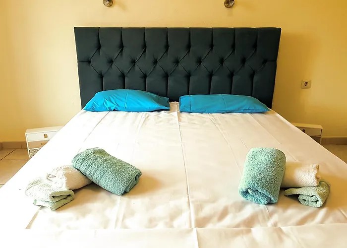 Dimitra's Garden * Skála Kallirákhis